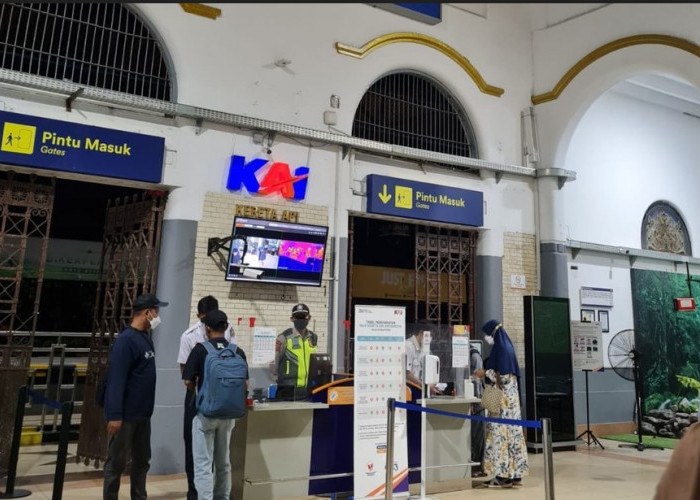 Panduan Refund Tiket dan Perubahan Jadwal Kereta Api Cirebon Imbas Kecelakaan di Bekasi Timur