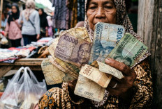 Ketika Uang Lusuh Menyalakan Masa Depan Hijau