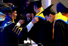 UGJ Wisuda 704 Sarjana dan Magister, Siap Cetak Lulusan Berdaya Saing Global