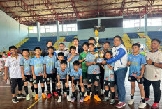 Sambut HUT RI Ke-81, KNPI Kesambi Gelar Turnamen Futsal SD di GOR Bima: SDIT Sabilul Huda Sabet Juara Pertama