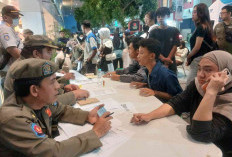 Tingkatkan PAD Sektor Parkir, Satpol PP Kota Cirebon Tindak 51 Pelanggar Parkir Liar di Depan CSB Mall