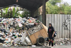Darurat Sampah! TPS Kecomberan Menggunung Lagi, Warga PCL Murka