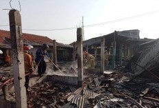 Komandan Damkar Terluka Saat Jinakkan Api di Pasar Tegalgubug