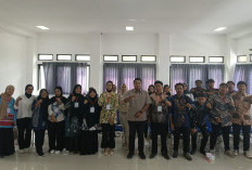 Bawaslu Indramayu Gelar P2P, Libatkan Mahasiswa Tangkal Hoaks dan AI di Pemilu