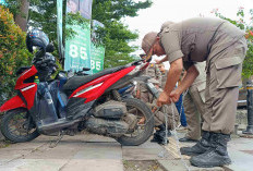 Bandel Parkir Di Trotoar, 34 Motor Dirantai Satpol PP