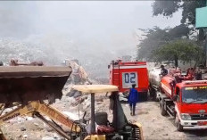 TPAS Gunung Santri Terbakar, Damkar Kerahkan Seluruh Armada