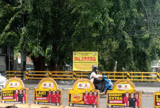 Pemkot Cirebon Ancam Warga Puluhan Juta Lewat Plang Besar Demi Sungai Sukalila Tetap Bersih