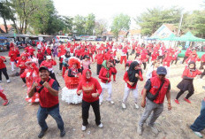 PAC PDI Perjuangan Kesambi Meriahkan Agustusan Bersama Rakyat