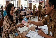 Kapan Bantuan Langsung Tunai Akan Cair? Berikut Cara Cek Bansos di Aplikasi dan Website Resmi