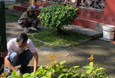 Pemuda di Kota Cirebon Bersihkan Masjid Merah Kedung Menjangan, Angkat Potensi Wisata Religi dan Sejarah