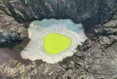 Viral Foto Kawah Pulau Anak Krakatau Mirip Telur Ceplok, Begini Penjelasan Ilmiahnya