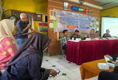 Pemdes Ambulu Sosialisasi Kampung Nelayan Merah Putih