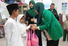 PPP Kota Cirebon Isi 10 Muharam dengan Berbagi Bersama Anak Yatim