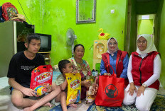 DPC PDI Perjuangan Kota Cirebon Bantu Anak Penderita Tumor