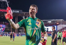 Ajax Kena Tipu? Ini Fakta Tentang Proses Transfer Marteen Paes