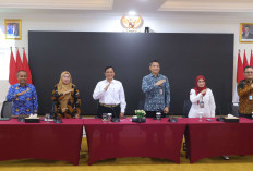 OJK Cirebon Dorong Kemandirian Ekonomi Desa Paninggaran Lewat Program PINTAR