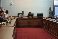 Audiensi Trusmiland Klayan 5 Buntu, Warga Tagih Jadwal Penanganan Banjir
