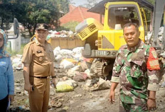 Tumpukan Sampah Terurai, Camat-Kades Kerahkan Alat Berat ke TPS Pasar Ancaran