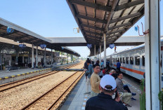 Cek Jadwal Kereta Api Jarak Jauh Cirebon Imbas Kecelakaan Bekasi dan Perubahan Rute Memutar via Bandung