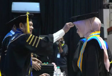 UGJ Cirebon Gelar Wisuda ke-78, Rektor Lepas 749 Lulusan Siap Hadapi Tantangan Global
