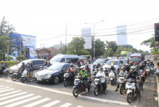 Puluhan Ribu Pemudik Melintas di Jalur Pantura