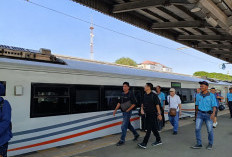 PT KAI Daop 3 Cirebon Tambah Perjalanan KA Cirebon Fakultatif untuk Angkutan Nataru 2025-2026