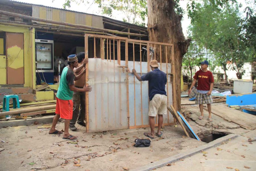 Pemilik Bangli di Bima Pasrah