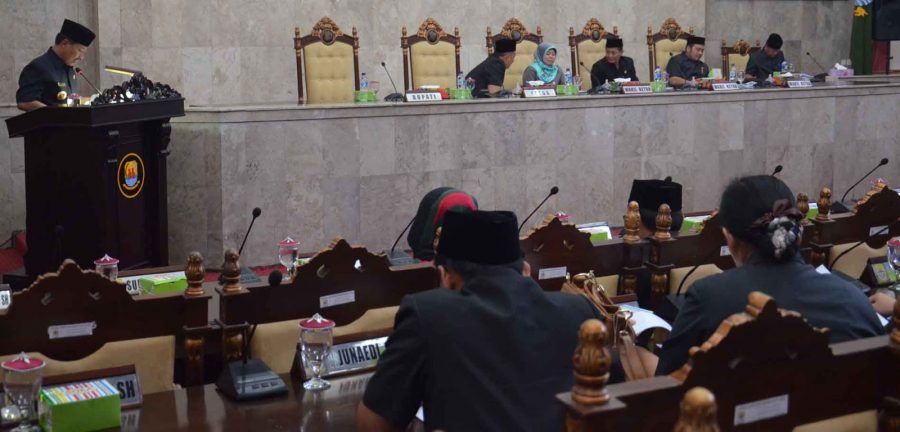 Sunjaya Ingin Cepat, Mustofa Hati-hati