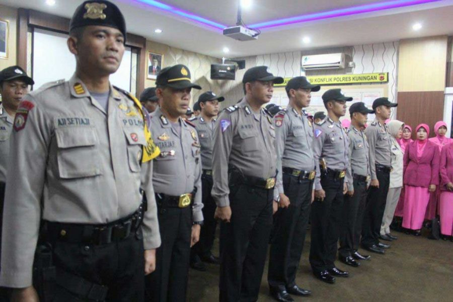 Akhir Tahun, 59  Anggota Polisi  Naik Pangkat