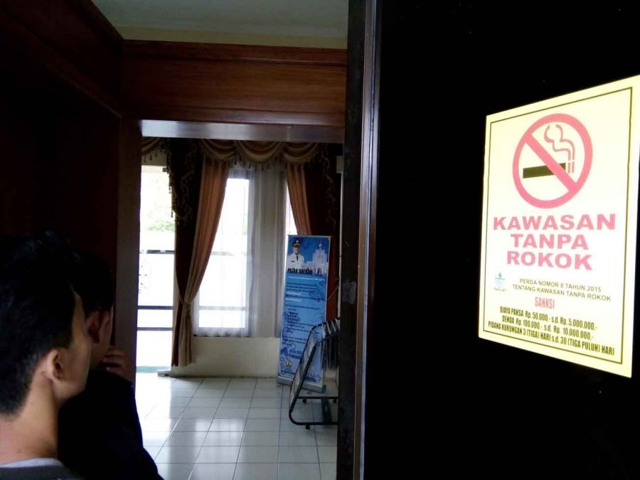 Meski Ada Perda KTR, Perokok di Kantor SKPD Hanya Ditegur