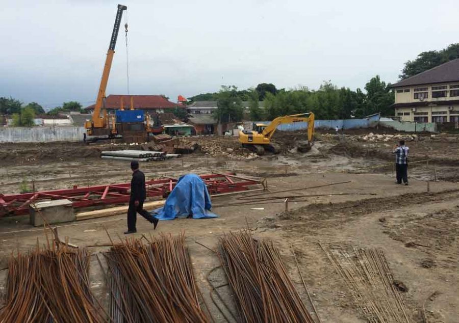 Pemkot Cirebon Ancam Putus Kontraktor Pembangunan Gedung Setda