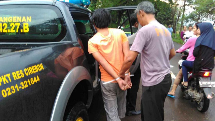 Polisi Temukan 30 Butir Obat Terlarang di Dalam Jok Motor