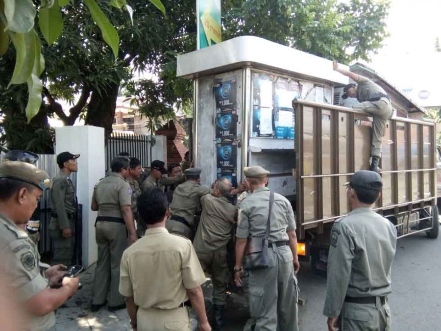 Pedagang Depan Pasar Kramat Diminta Patuhi Aturan