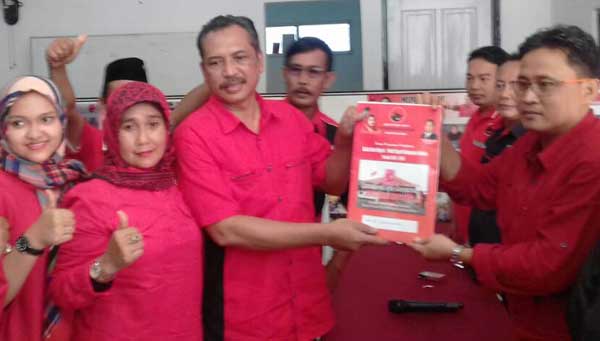 Satu Lagi PNS yang Daftar ke PDIP