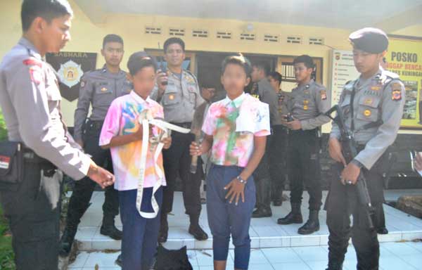 Bawa Sajam, Dua Anak  SMP Ditangkap Polisi