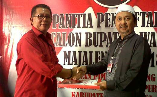 Putra Bupati Sutrisno Daftar Bacabup ke PDIP