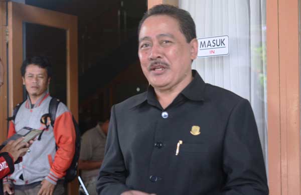 Momon “Keukeuh” Sebut PPP Masih Ada Dualisme