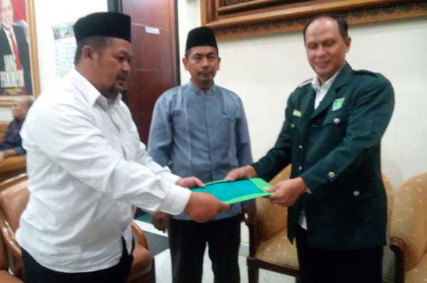 Forum Kiai Majalengka Serahkan Dukungan untuk Taufan ke DPP PKB