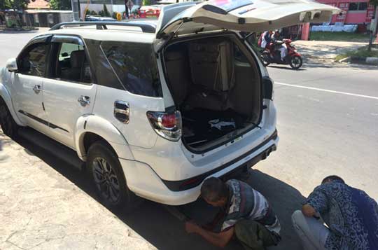 Ban Ditembak, Juru Parkir Ditodong Pistol