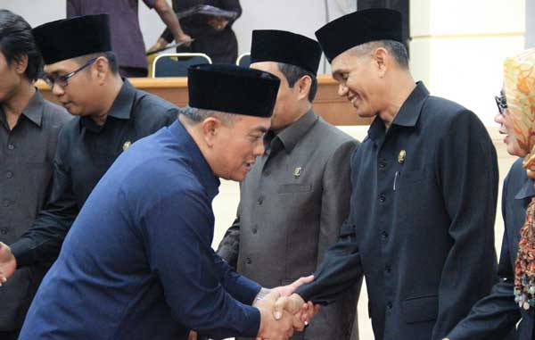 Azis, Kapan Bertemu Parpol KCM?