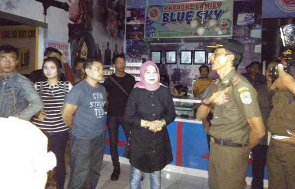 Akhirnya, Karaoke Blue Sky Ditutup Paksa