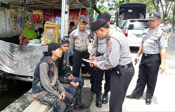 Polisi Amankan Delapan Preman yang Meresahkan Warga