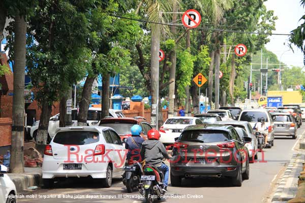 Sudah Jelas ada Rambu Larangan Parkir, Masih Dilanggar