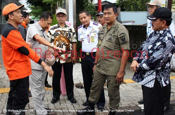 Puluhan Rumah Warga Argasunya Terancam Longsor