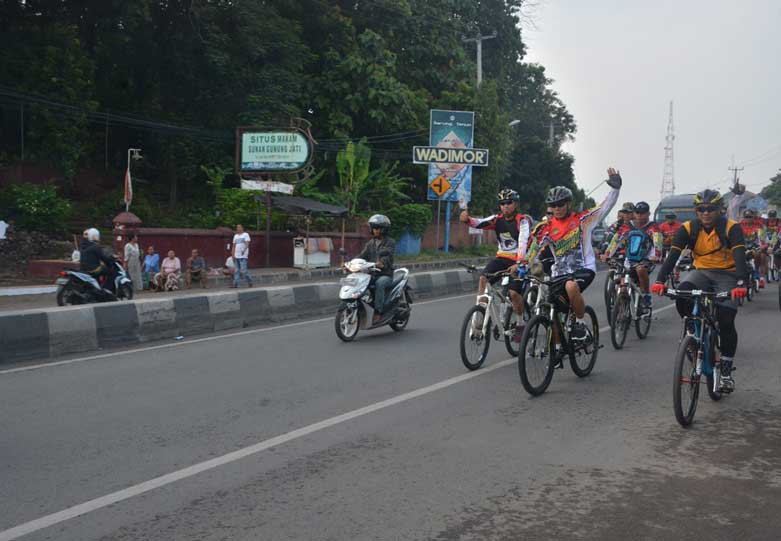 Sambut HUT Kodam, Korem 063/SGJ Gowes Bersama   