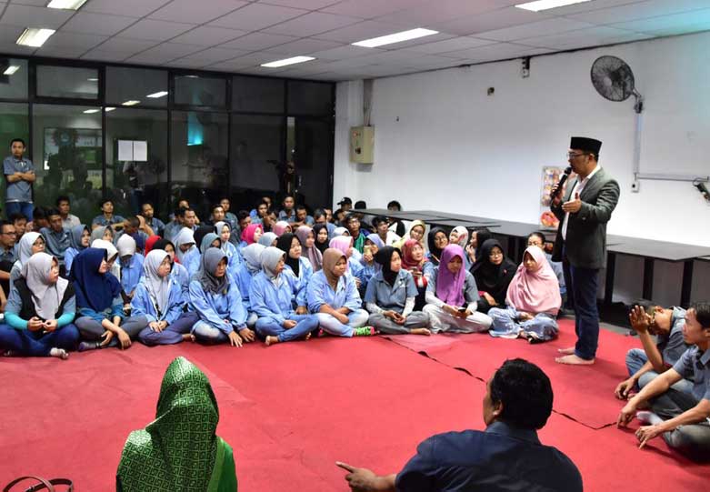 Mulai Disusul 2DM, Ridwan Kamil Kebut Blusukan