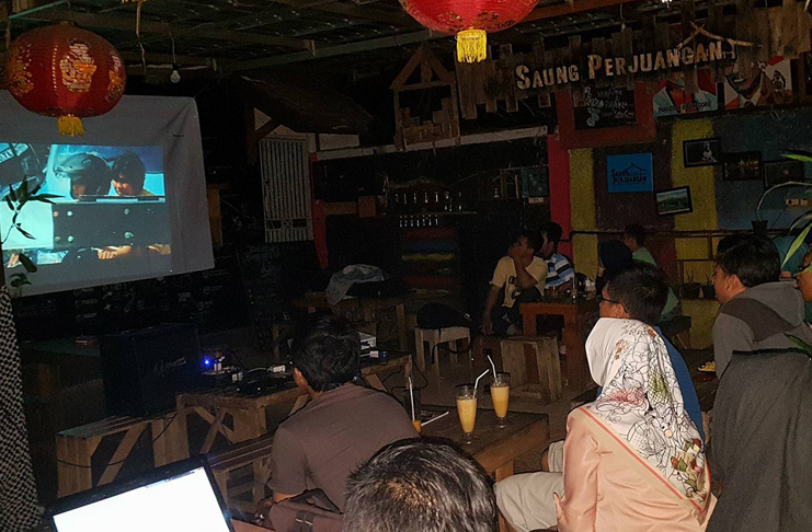 APFF Putar 10 Film Pendek di Saung Juang Cirebon