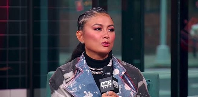 Di Balik Polemik Agnez Mo