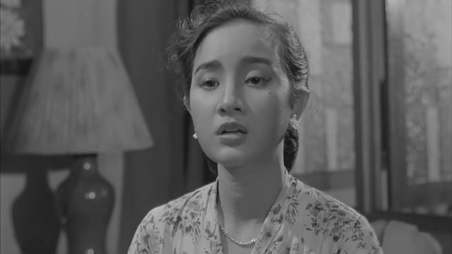 Chitra Dewi, Putri Bangsawan Keprabonan Cirebon yang Main Film