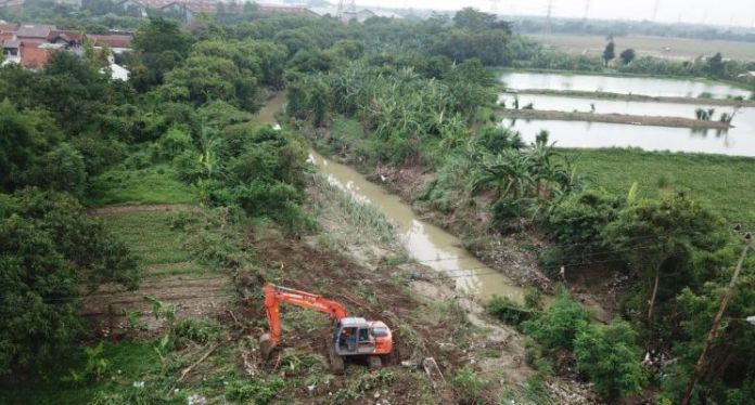 Cegah Banjir, Pemkot Cirebon Normalisasi Sungai Cikalong dan Kedungpane